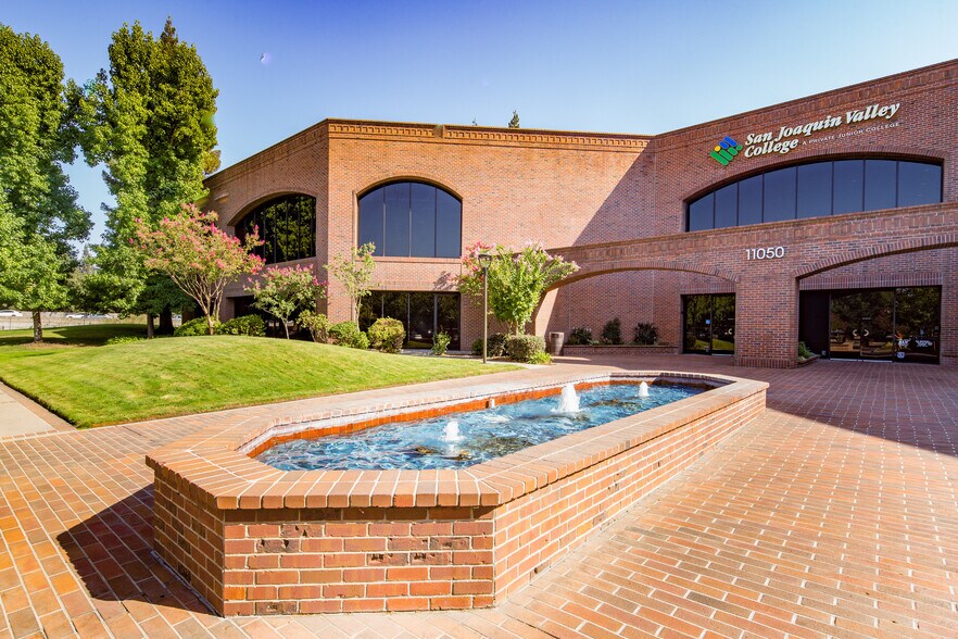 11000 Olson Dr, Rancho Cordova, CA à louer - Photo de l’immeuble – Image 3 sur 9