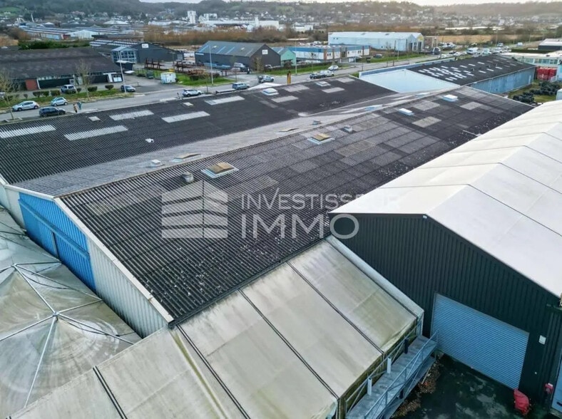 Industriel/Logistique dans Honfleur à vendre - Photo de l’immeuble – Image 1 sur 8