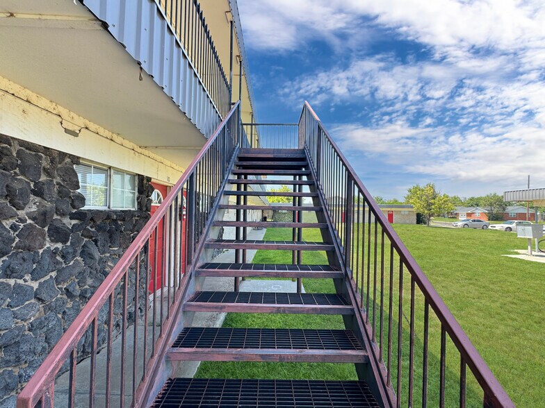 2618 10th Ave, Canyon, TX à vendre - Photo de l’immeuble – Image 3 sur 9