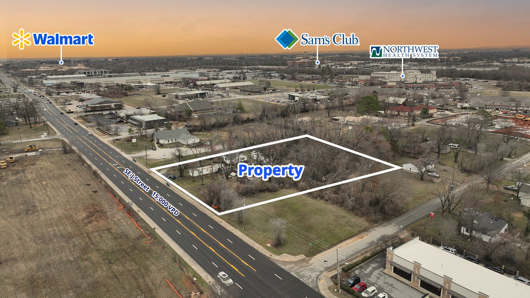 SE J Street, Bentonville, AR à vendre Photo principale– Image 1 sur 4