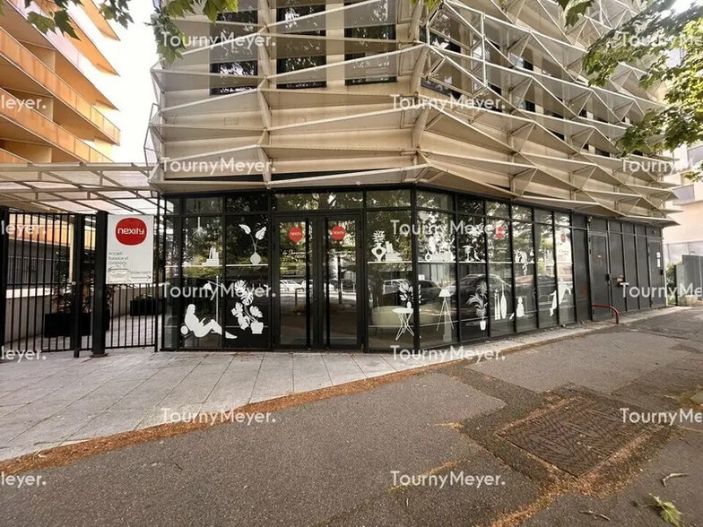 56 Avenue Maurice Bourges Maunoury, Toulouse à louer - Photo de l’immeuble – Image 2 sur 10
