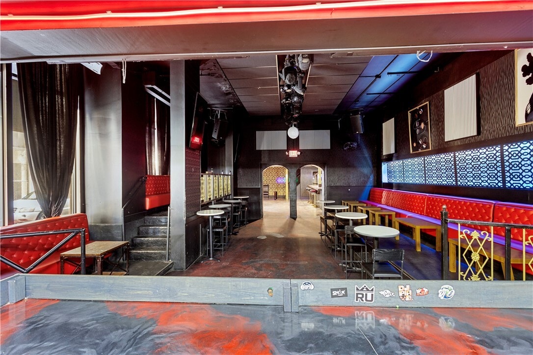 51-55 Union St, Providence, RI 02903 - Lot C003 -  - Photo intérieure - Image 1 of 16