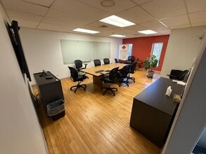 456 US Highway 22 W, Readington, NJ à louer Photo intérieure– Image 2 sur 18