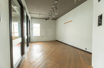 49 Dunlevy Ave, Vancouver, BC à louer Photo intérieure– Image 1 sur 6