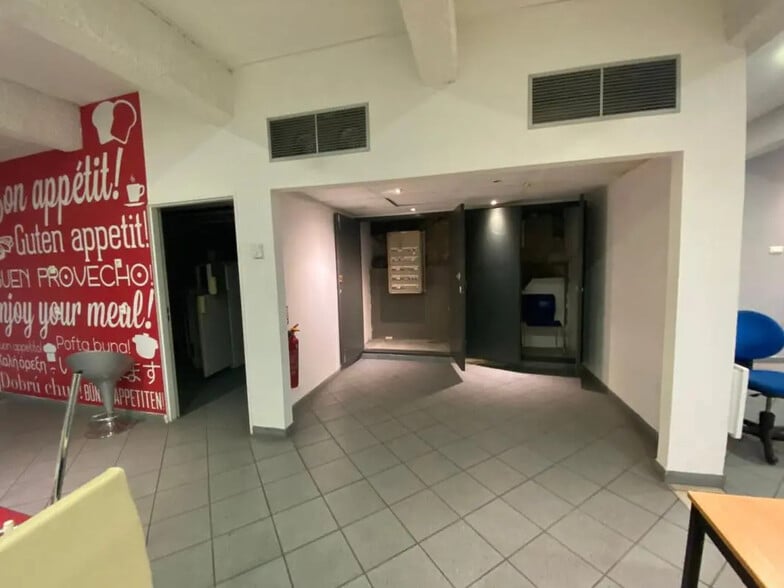 Bureau dans Marseille à louer - Photo intérieure – Image 2 sur 6