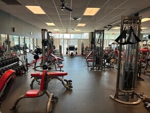 7221 State Park Rd, Fox Lake, IL à louer Photo intérieure– Image 2 sur 5