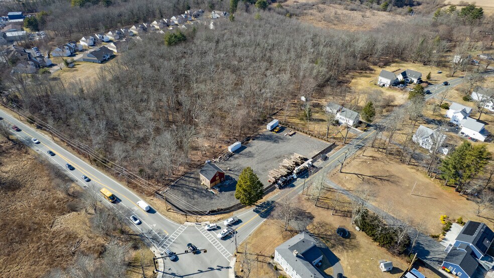 347 East St, West Bridgewater, MA à vendre - Photo de l’immeuble – Image 2 sur 22