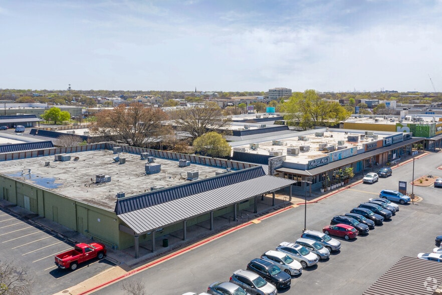 2700 W Anderson Ln, Austin, TX à louer - Aérien – Image 2 sur 2
