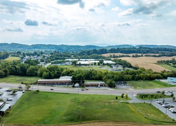 000 Boones Creek Rd, Johnson City, TN à vendre - Photo de l’immeuble – Image 3 sur 4