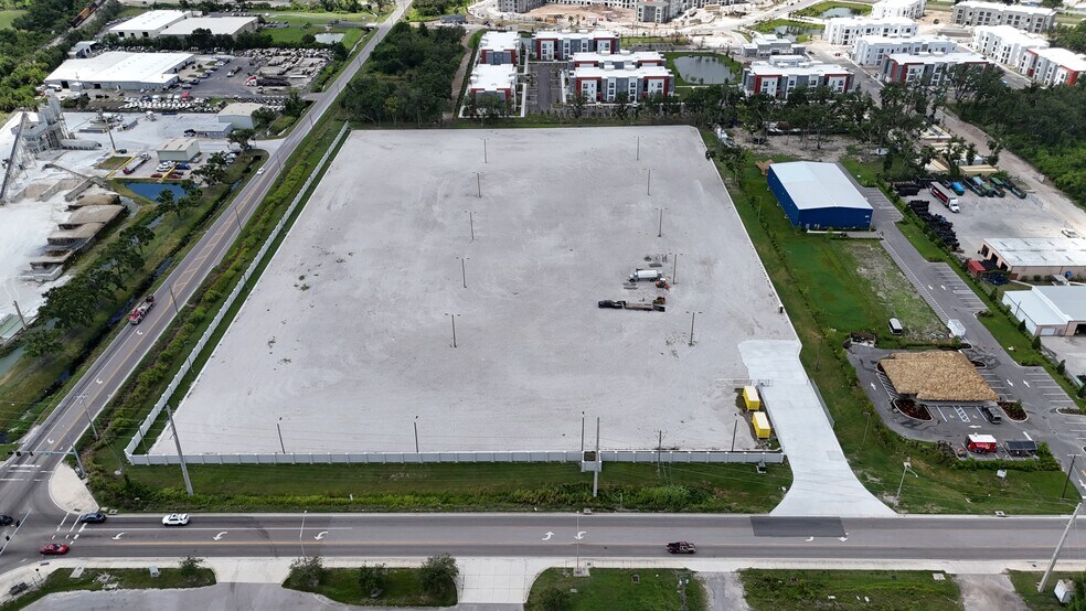 1402 44th Avenue East, Bradenton, FL à louer - Aérien – Image 1 sur 2