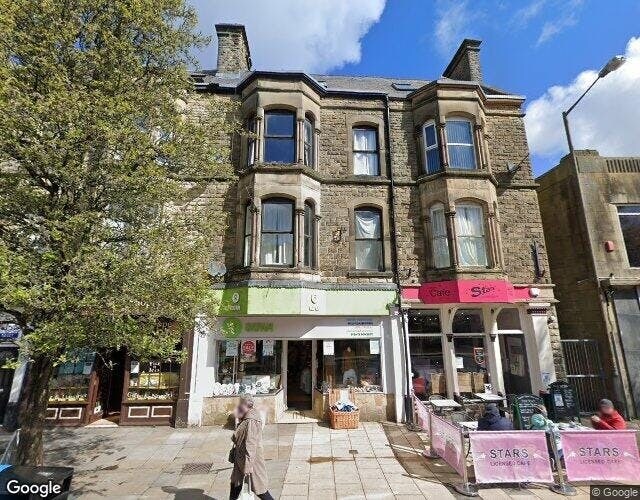 93 Spring Gdns, Buxton à vendre - Photo de l’immeuble – Image 3 sur 5