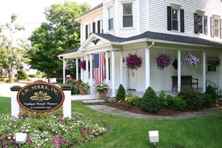 Plus de détails pour 112 Huntington St, Shelton, CT - Bureau à vendre