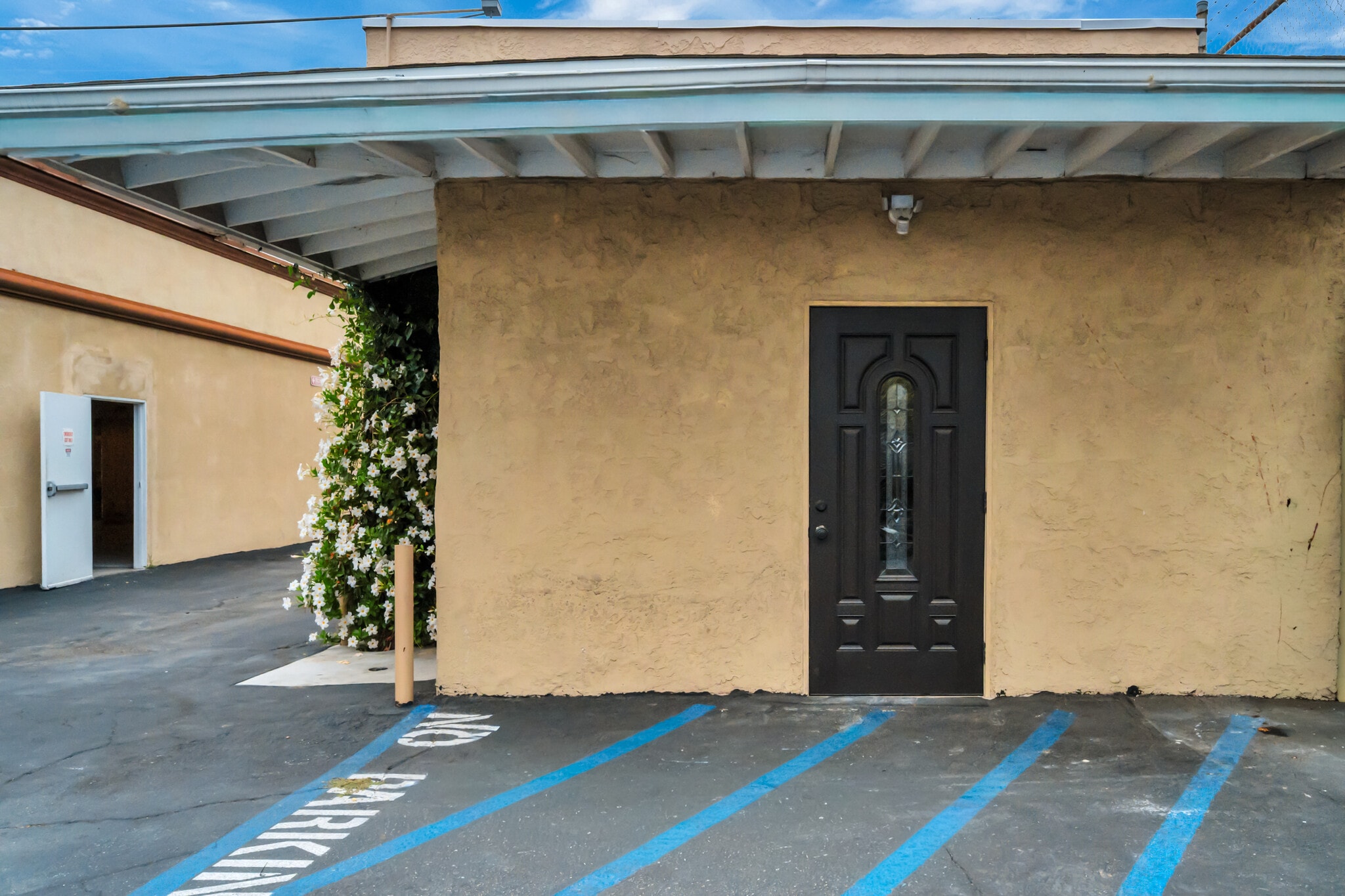 1830 Rosecrans ave, Gardena, CA à louer Photo intérieure– Image 1 sur 11
