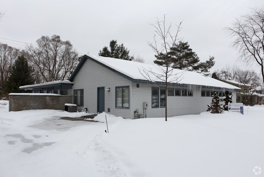 1152 Haslett Rd, Haslett, MI à vendre - Photo de l’immeuble – Image 3 sur 3