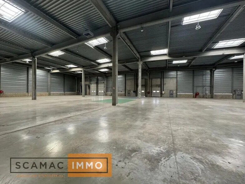 Industriel/Logistique dans Combs-la-Ville à louer - Photo intérieure – Image 1 sur 22