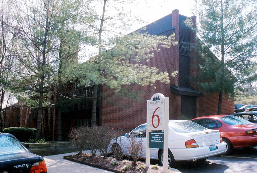 4 The Pines Ct, Saint Louis, MO à vendre - Autre – Image 2 sur 13