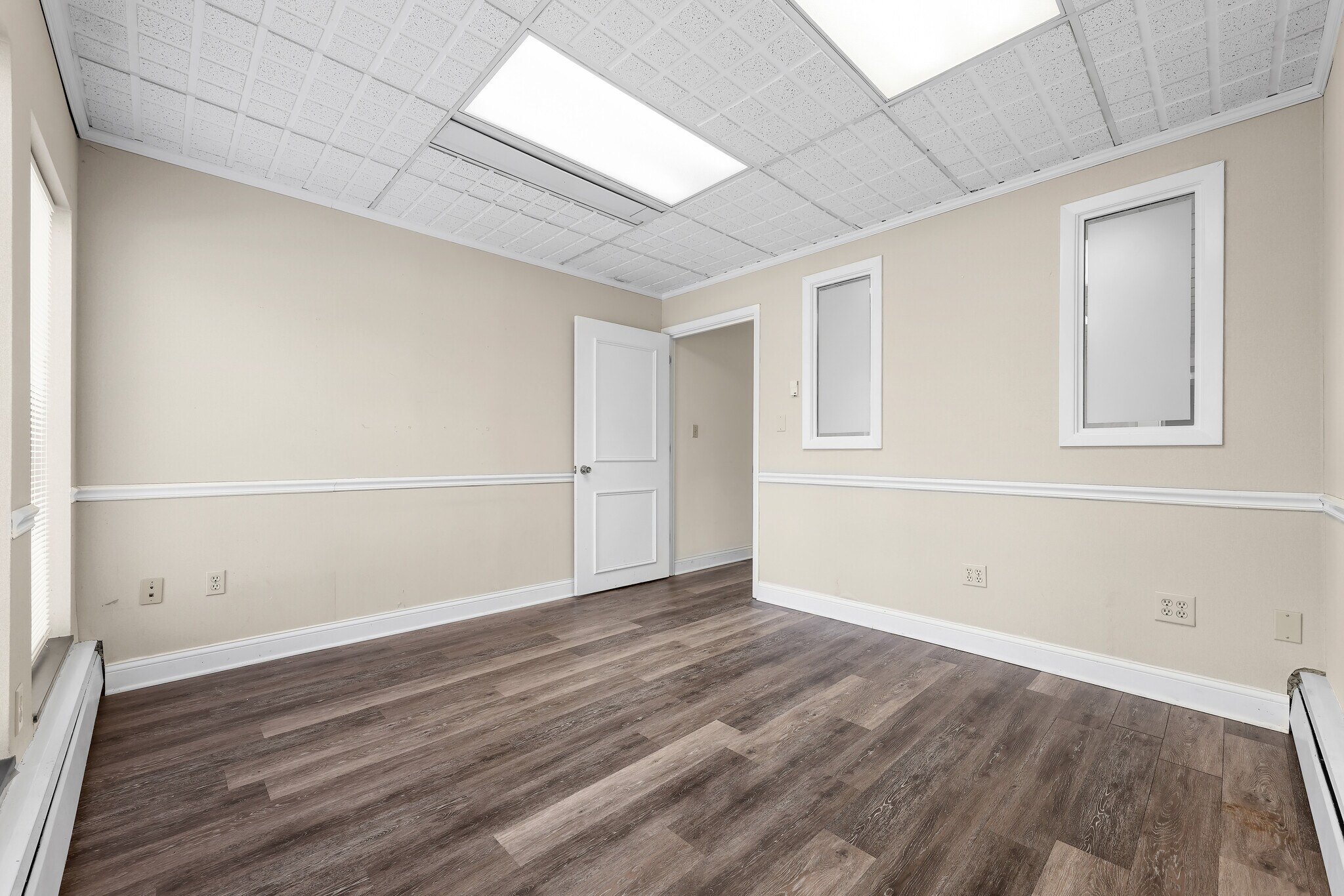 8180 Brecksville Rd, Brecksville, OH à louer Photo de l’immeuble– Image 1 sur 15