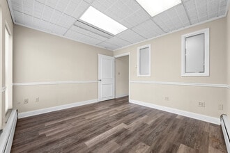 8180 Brecksville Rd, Brecksville, OH à louer Photo de l’immeuble– Image 1 sur 15