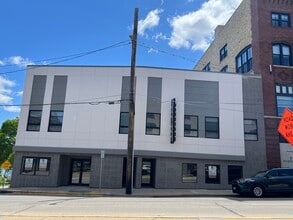 327 E Wilson St, Madison, WI à louer Photo de l’immeuble– Image 1 sur 6