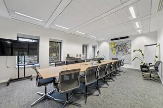 Bureau dans Paris à louer Photo de l’immeuble– Image 2 sur 13