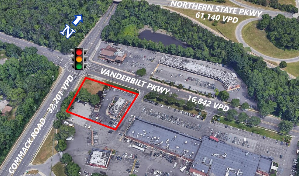 1 Commack Rd, Commack, NY à louer - Aérien – Image 1 sur 5