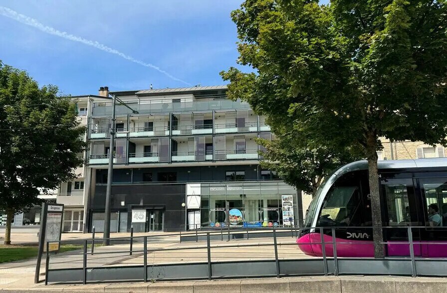 45 Avenue Du Drapeau, Dijon à louer - Photo de l’immeuble – Image 1 sur 6