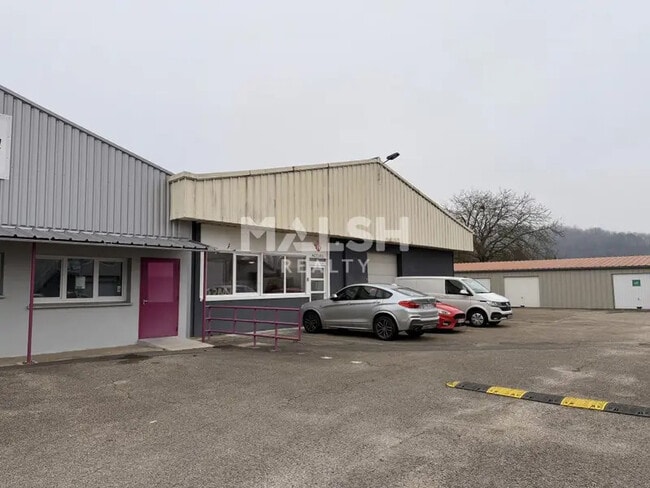 Plus de détails pour Local d’activités à vendre