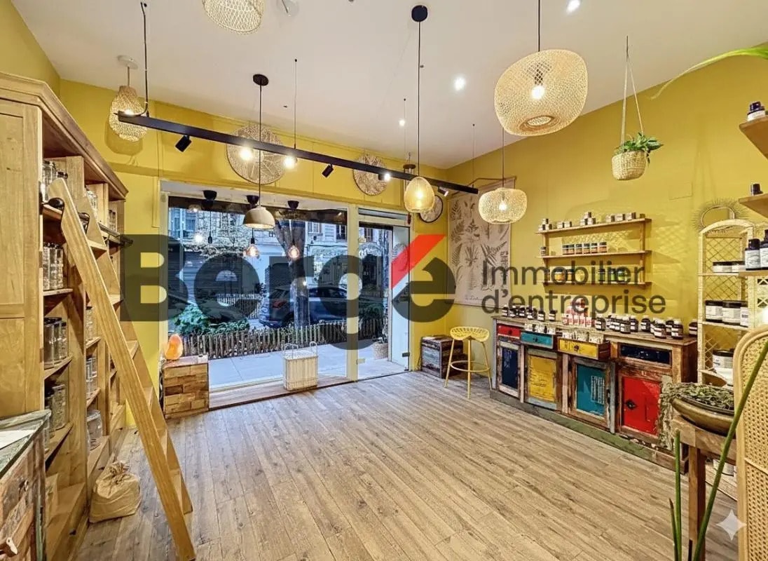 Local commercial dans Nice à louer Photo intérieure– Image 1 sur 12