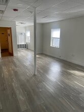 84 Leonard St, Belmont, MA à louer Photo intérieure– Image 1 sur 8