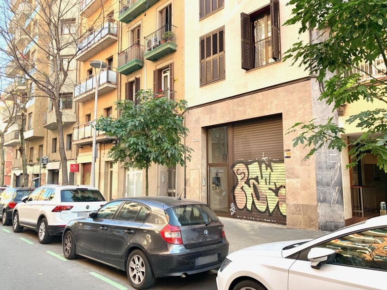 View Photo