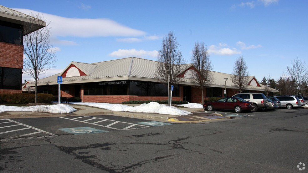 7699-7845 Ashton Ave, Manassas, VA à louer - Photo de l’immeuble – Image 2 sur 4