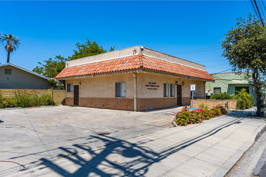 9349 Oak St, Bellflower, CA à vendre - Photo de l’immeuble – Image 2 sur 26