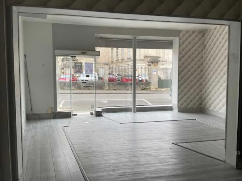 Local commercial dans Soissons à louer - Photo de l’immeuble – Image 1 sur 4