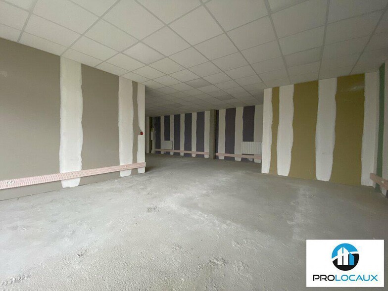240 Rue Gustave Eiffel, Bois-Guillaume à louer - Photo de l’immeuble – Image 1 sur 5
