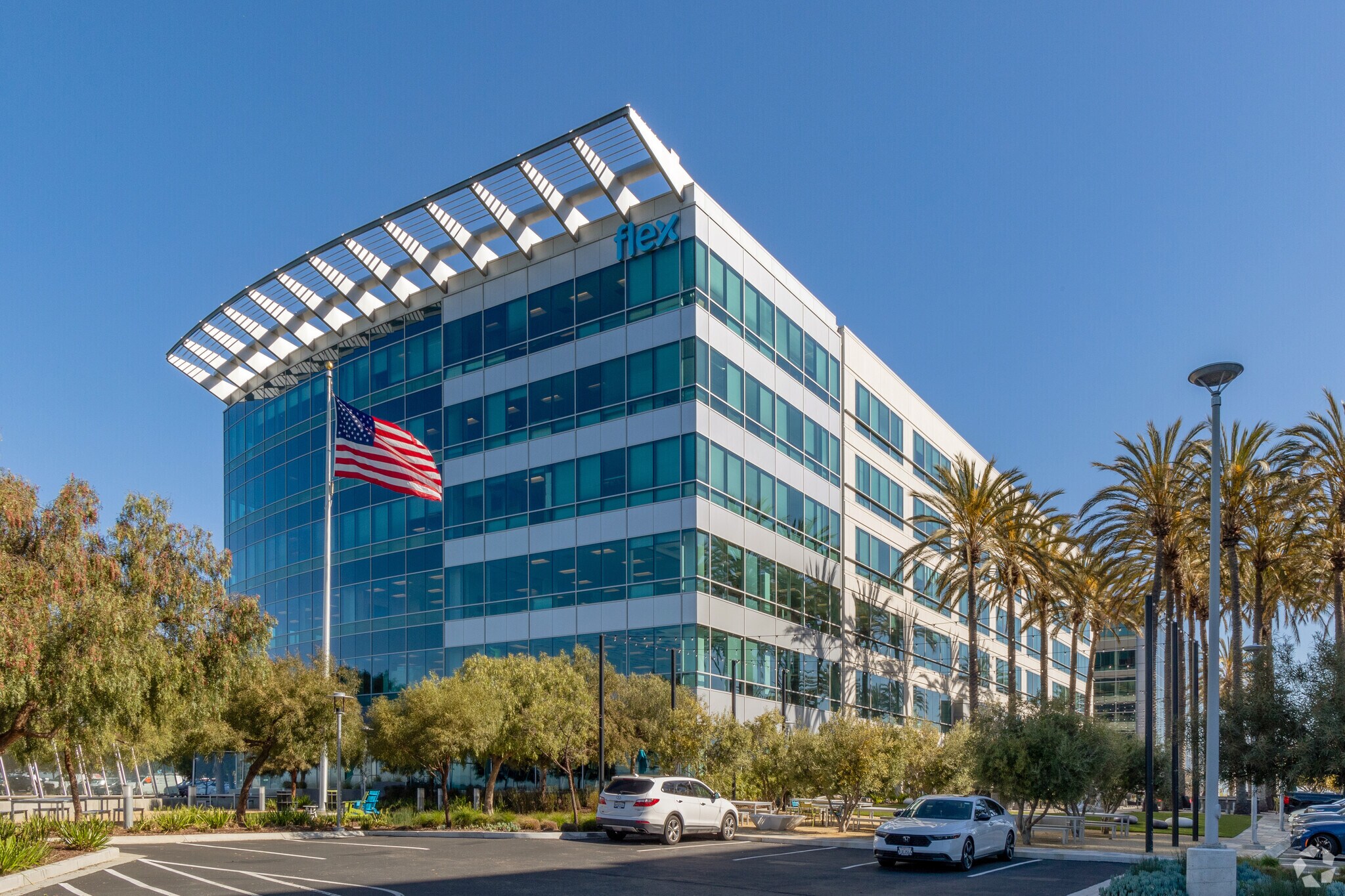 6201 America Center Dr, San Jose, CA à louer Photo de l’immeuble– Image 1 sur 8