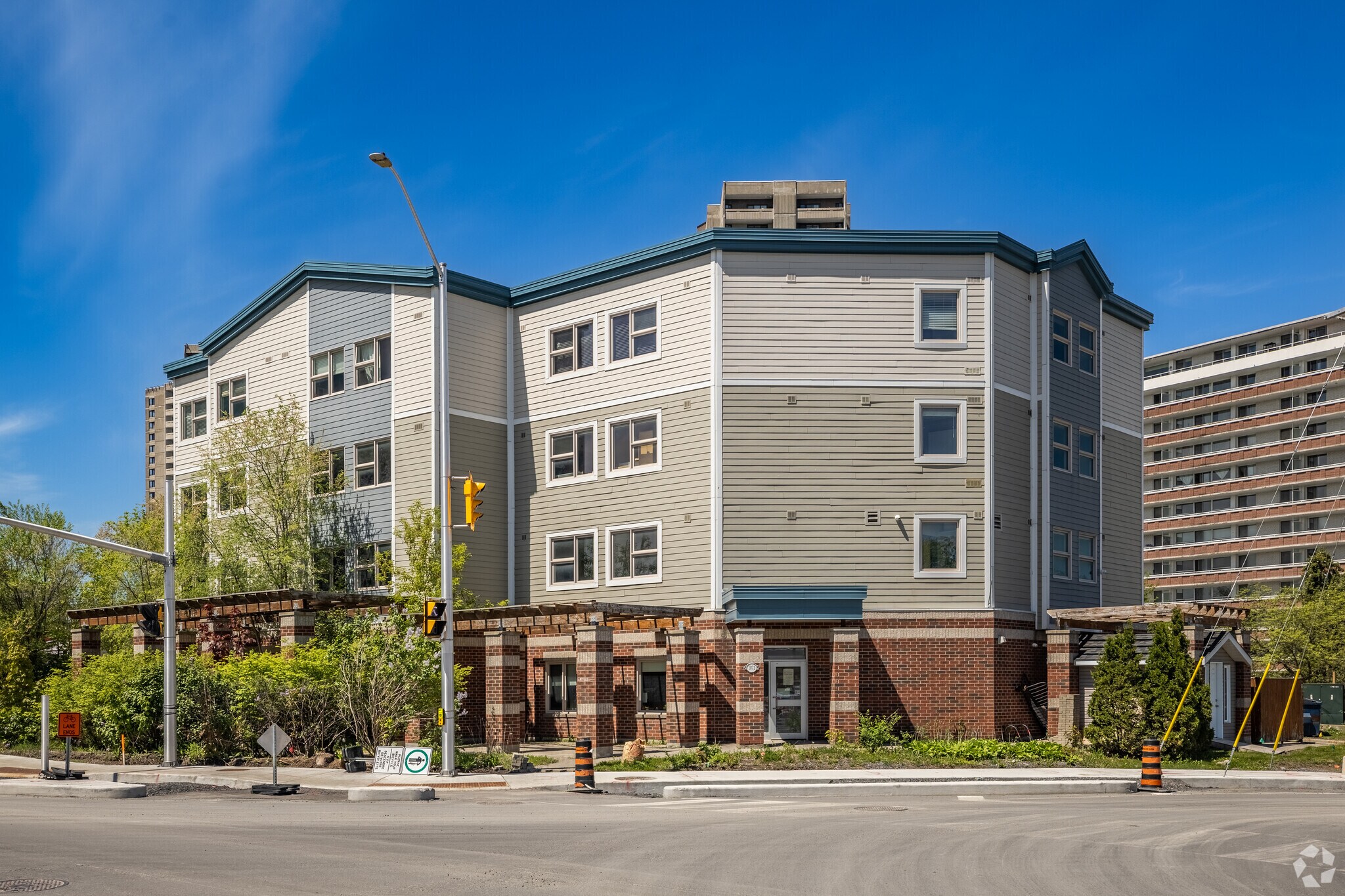 1071 Richmond Rd, Ottawa, ON à vendre Photo principale– Image 1 sur 3