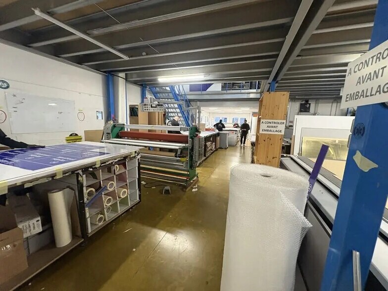 Industriel/Logistique dans Argenteuil à louer - Photo de l’immeuble – Image 2 sur 6