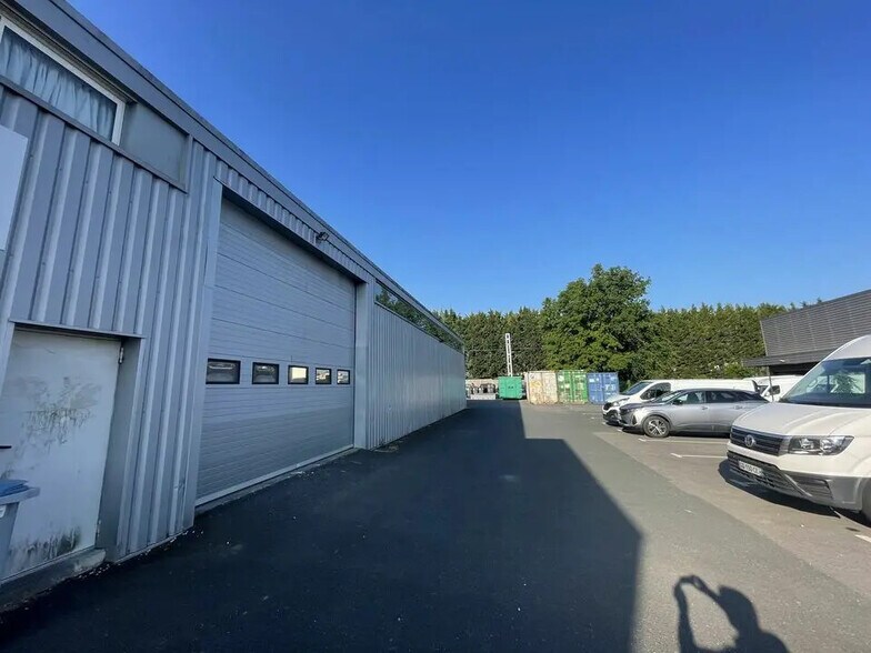 Industriel/Logistique dans La Chapelle-sur-Erdre à vendre - Photo de l’immeuble – Image 3 sur 6