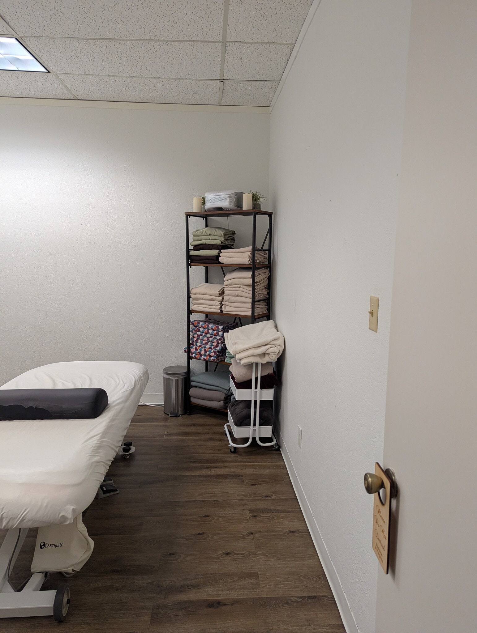 2222 Western Trails Blvd, Austin, TX à louer Photo intérieure– Image 1 sur 2