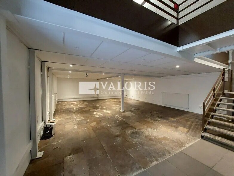 Bureau dans Lyon à vendre - Photo de l’immeuble – Image 2 sur 8