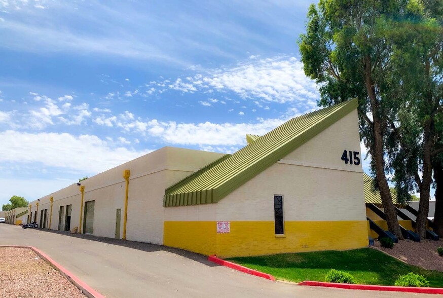 410 S Perry Ln, Tempe, AZ à louer - Photo de l’immeuble – Image 3 sur 8