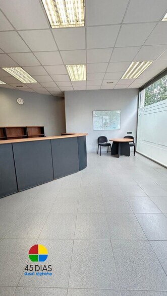 Bureaux/Local commercial dans Cerdanyola del Vallès, Barcelona à louer - Photo intérieure – Image 1 sur 3