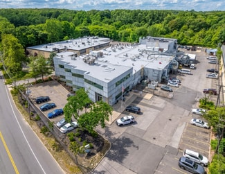 Plus de détails pour 160 Bethpage Sweet Hollow Rd, Old Bethpage, NY - Industriel/Logistique à vendre