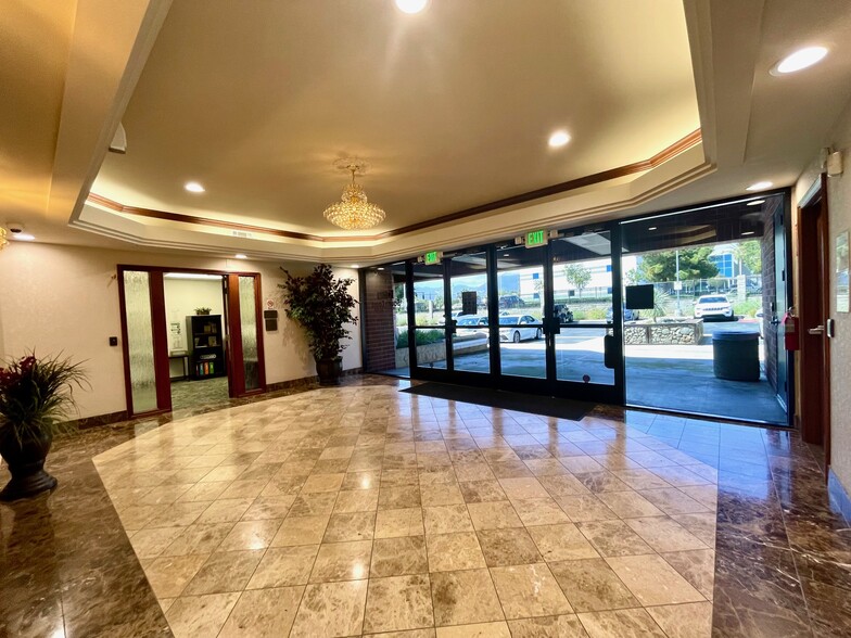 9500 Haven Ave, Rancho Cucamonga, CA à louer - Photo de l’immeuble – Image 3 sur 22