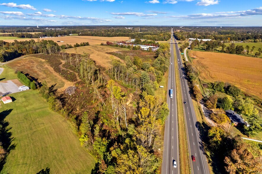 31 Ac Watermelon Rd, Statesville, NC à vendre - Photo de l’immeuble – Image 3 sur 9