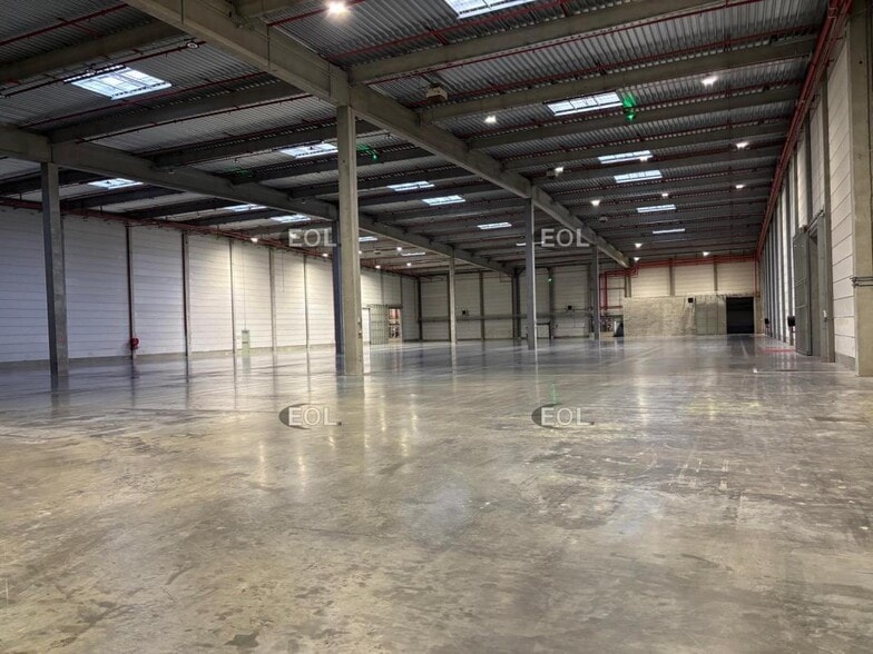 Industriel/Logistique dans Saulce-sur-Rhône à louer - Photo intérieure – Image 3 sur 6