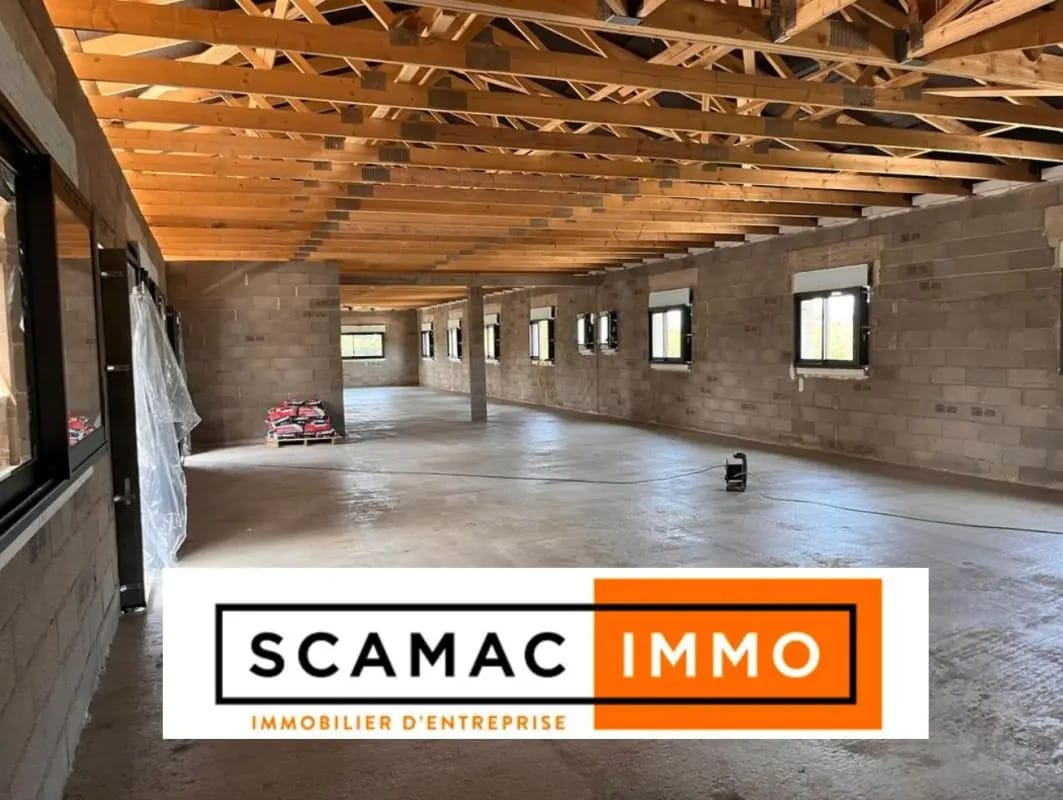 Bureau dans Cavaillon à louer Photo de l’immeuble– Image 1 sur 4