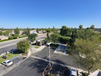 Plus de détails pour 3650 Gosford Rd, Bakersfield, CA - Local commercial à louer