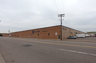 Plus de détails pour 2323-2409 E Hennepin Ave, Minneapolis, MN - Industriel/Logistique à vendre