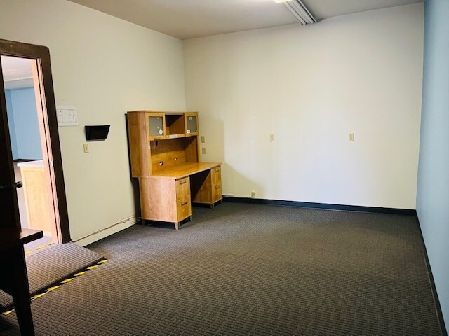 1105 Ivy Ave, Tillamook, OR à louer - Photo de l’immeuble – Image 3 sur 6